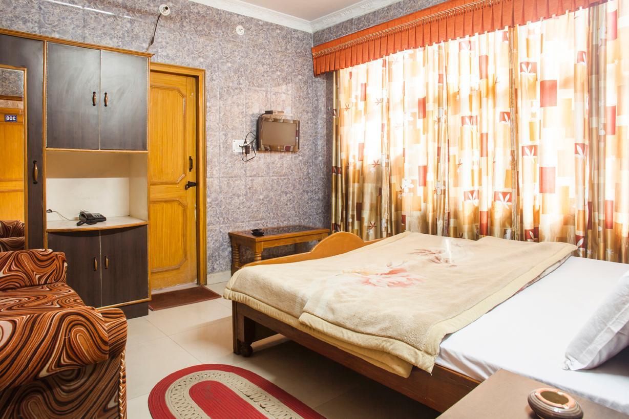 ميروت Hotel Grant Deluxe المظهر الخارجي الصورة